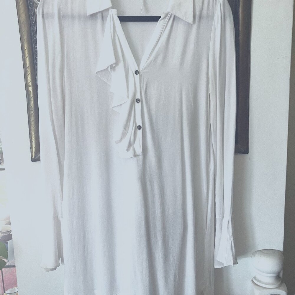 White crepe tunic blouse